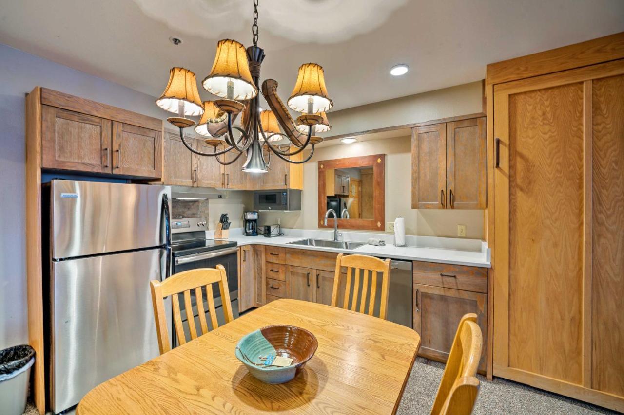 Big Sky Condo With Mountain Views, Hike, Ski And Fish! Eksteriør bilde
